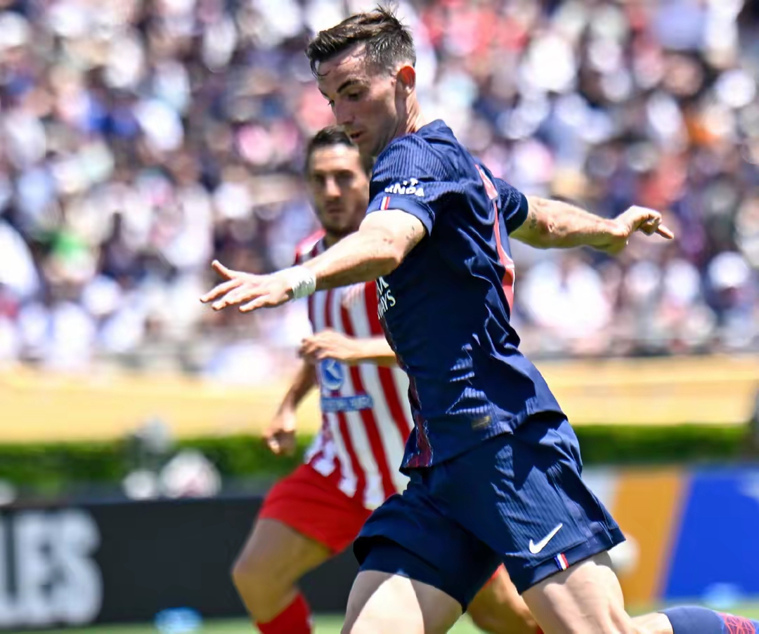 包含拜仁慕尼黑清晨内部沟通，志在法国杯名次提升，态度坚定，赛季目标并未改变的词条